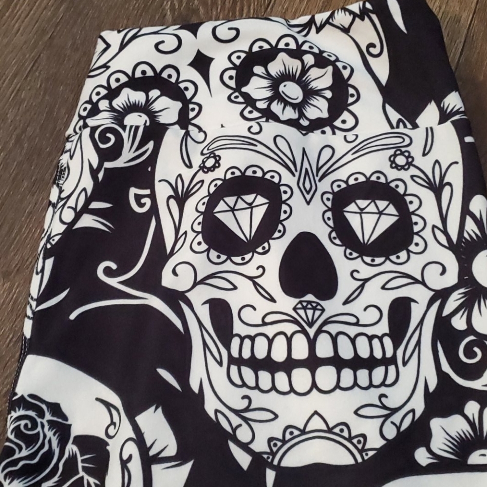 Sugar skull leggings